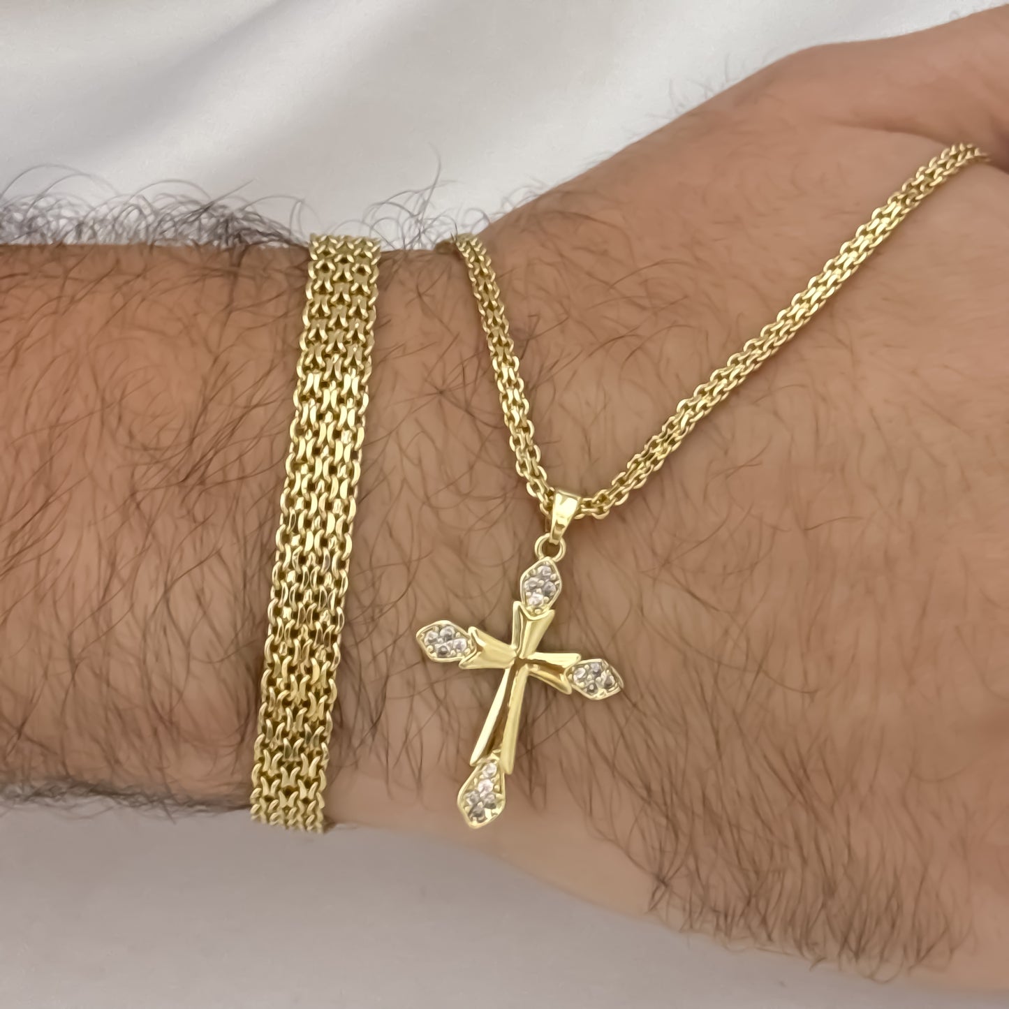 Cadena Tejido Chino de Hombre de 60cm de 3mm de Grosor + Cruz Trebol con micro circones + Pulsera Tejido Chino Gruesa de 20cm de 6mmm de Grosor en Oro Laminado 18k con Garantia de por vida