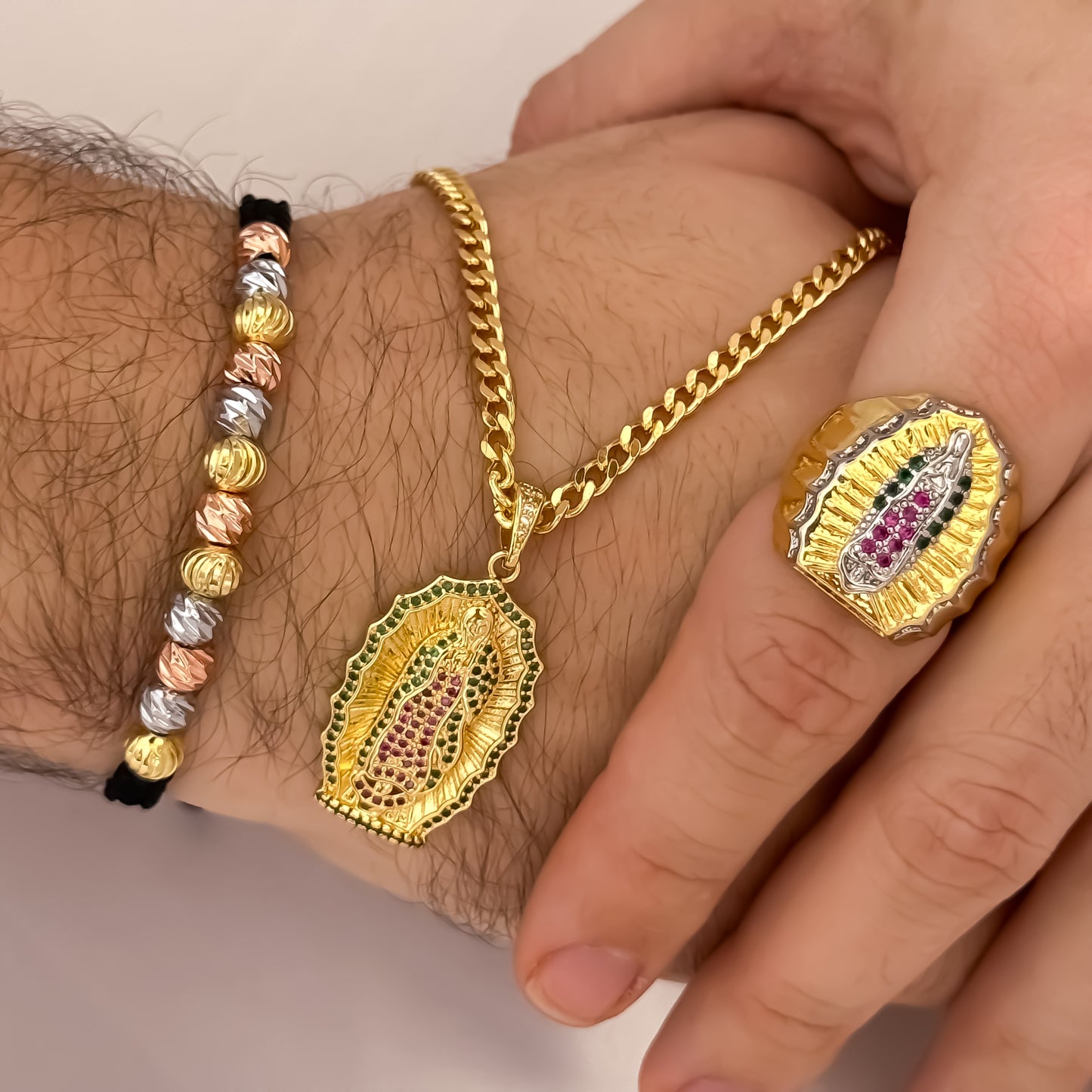 Cadena Tejido Cubana Hombre 60cm de 3mm + Virgen de Guadalupe talla Micro Circones + Anillo Virgen de Guadalupe + Pulseras de 3 Oros Balin italiano de 6mm en Oro Laminado 18k con Garantia de por vida