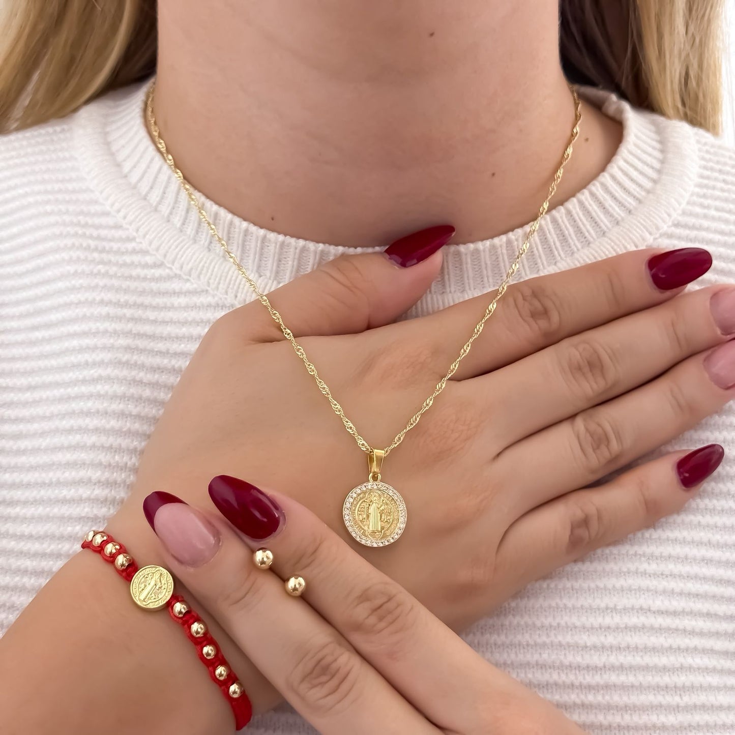 Cadena Tejido Singapur de Dama de 45cm + San Benito con Micro Circones Cristales + Topo Balin de 6m + Pulsera San Benito Protección Hilo Rojo en Oro Laminado 18k con Garantia de por vida