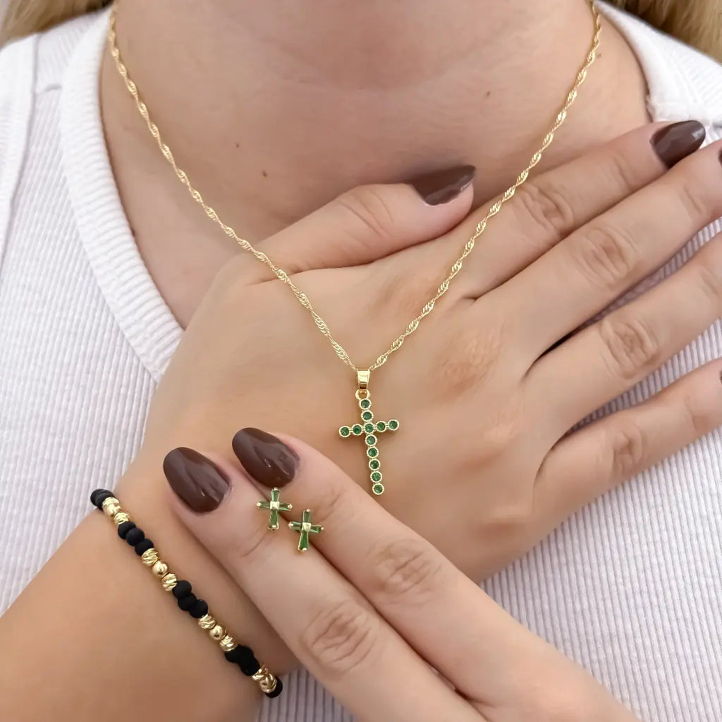 Conjunto Cruz Verde Esmeralda para Dama Cadena Singapur + cruz verde Esmeralda + Topo Cruz Verde Esmeralda + Pulsera Balin Italiano de 4mm en Oro Laminado 18k con Garantia de por vida