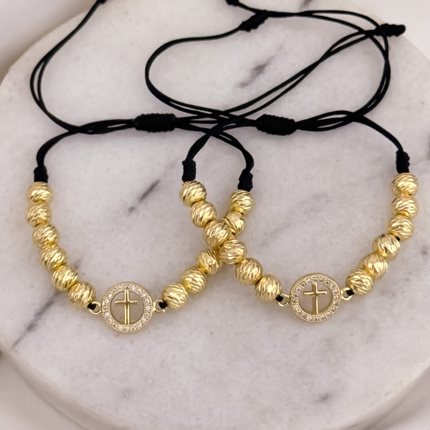 Pulseras Herraje Cruz Madero  para Parejas en Balin Italiano de 6mm  en Oro Laminado 18k con Garantía de por vida