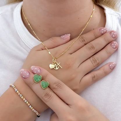 Cadena para Dama Tejido Cubana de 45cm de 2mm de Grosor + Dije de las 3 Gracias +Pulsera de 3 Oros en Balin Italiano de 4mm de Grosor + Topos Verde Esmeralda corazon en Oro Laminado 18k con Garantia de por vida